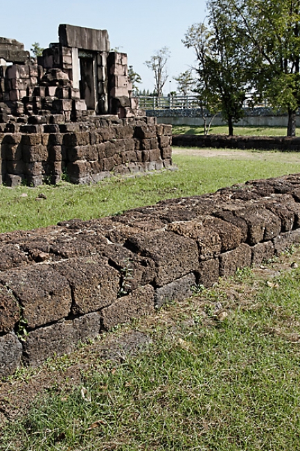Kuti rishi Phimai-014